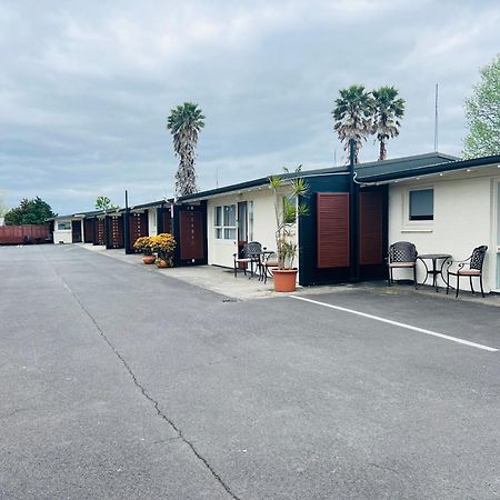 18Th Avenue Thermal Motel Tauranga Exteriör bild