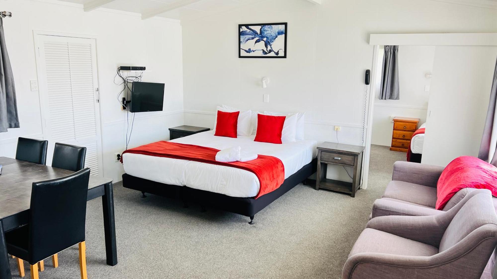 18Th Avenue Thermal Motel Tauranga Exteriör bild